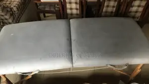 Masseuse Table
