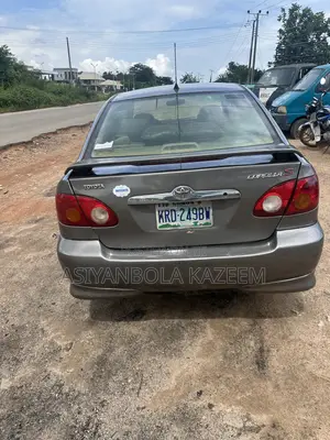 Toyota Corolla Sedan 2003 Silver