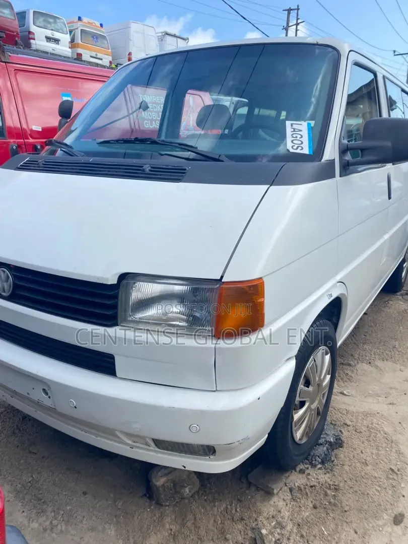 Volkswagen Transporter 2002 White