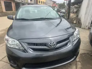 Toyota Corolla 2011 Gray