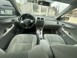 Toyota Corolla 2011 Gray