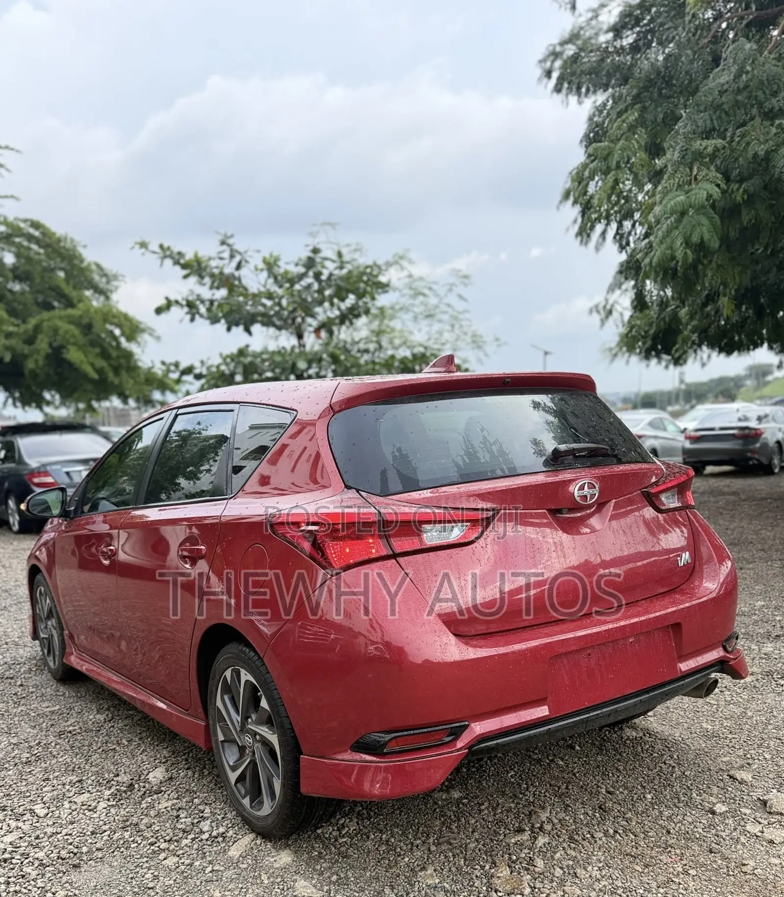 Scion iM Base 2016 Red