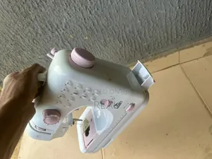Battery Mini Sewing Machine