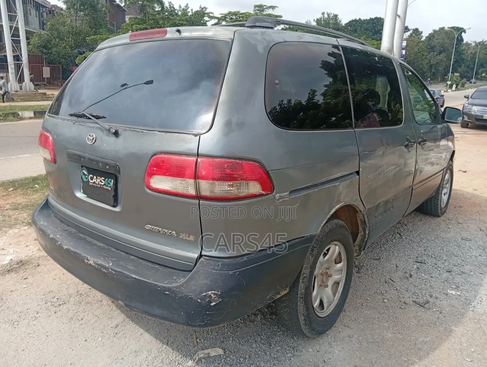 Toyota Sienna 2002 Gray