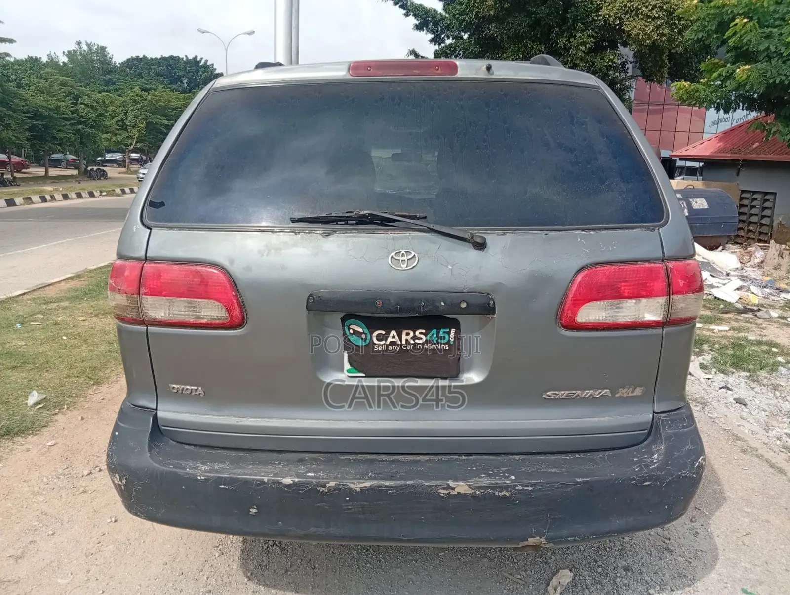 Toyota Sienna 2002 Gray