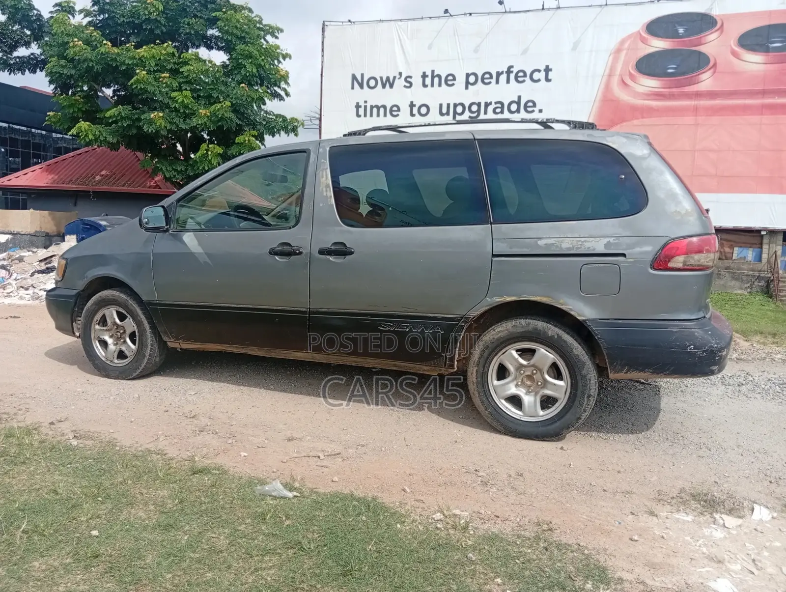 Toyota Sienna 2002 Gray