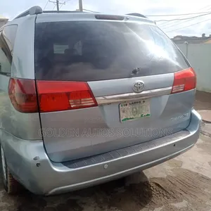 Toyota Sienna 2006