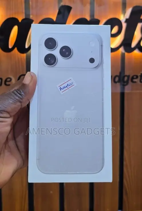 New Apple iPhone 18 Pro Max 256 GB White