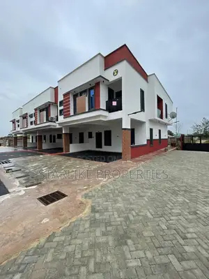 4bdrm House in Lekki Expressway for sale