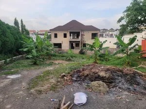 5bdrm Duplex in Naf Valley Estate for sale