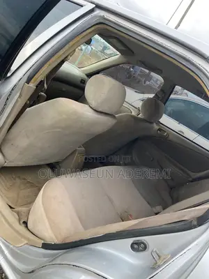 Toyota Corolla Automatic 1999 Silver