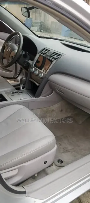 Toyota Camry 2.4 LE 2008 Silver