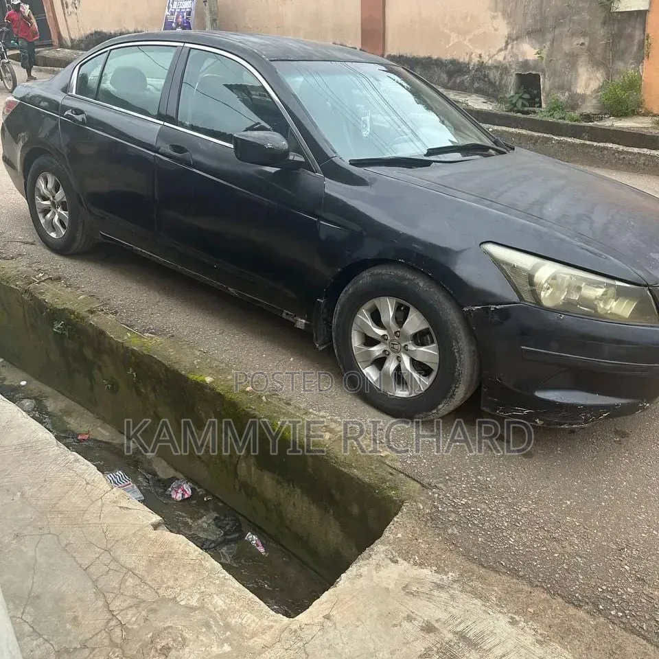 Honda Accord 2010 Black