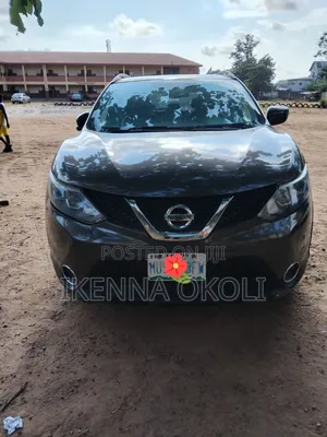 Nissan Qashqai 2015 Gray