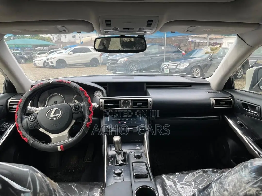 Lexus IS 2014 White