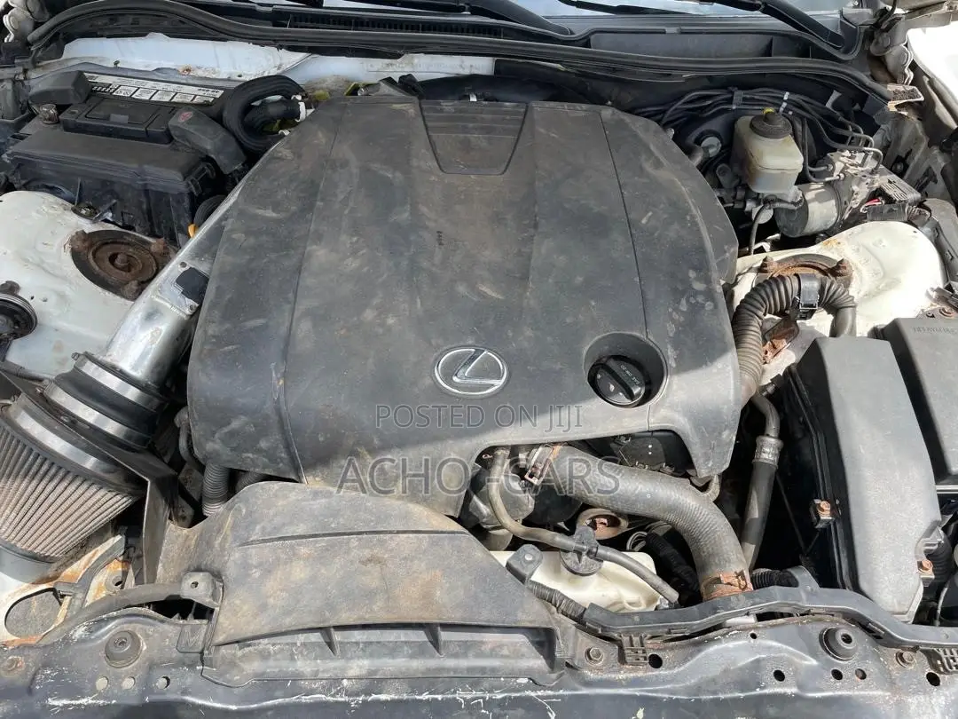 Lexus IS 2014 White