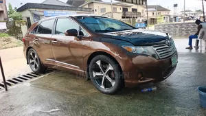 Toyota Venza AWD 2010 Brown