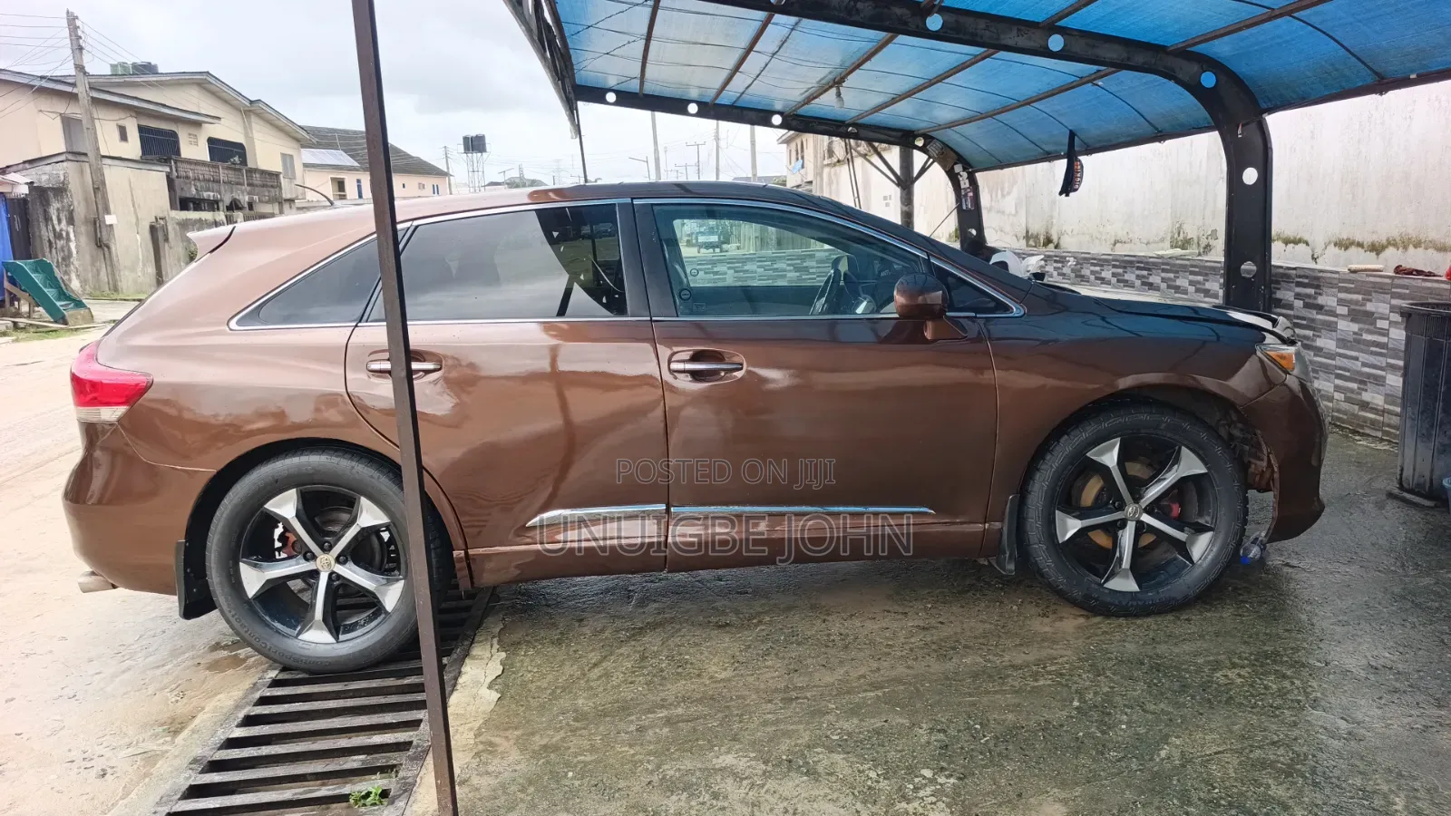 Toyota Venza AWD 2010 Brown