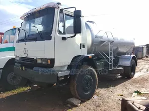 Mercedes-Benz Tanker Truck 1998 White