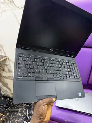 Laptop Dell Latitude 15 5580 8GB Intel Core i5 HDD 256GB