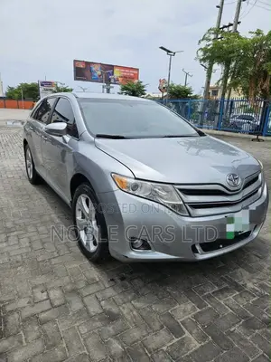 Toyota Venza XLE 4dr Wagon (3.5L 6cyl 6A) 2015 Silver