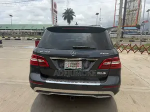 Mercedes-Benz M Class ML350 4MATIC 4dr SUV AWD (3.5L 6cyl 7A) 2015