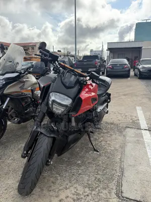 Ducati Diavel 1260 2016 Red