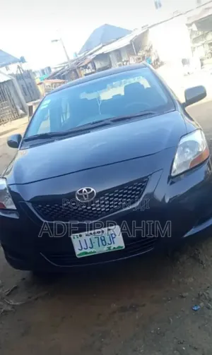 Toyota Yaris 2008 Gray