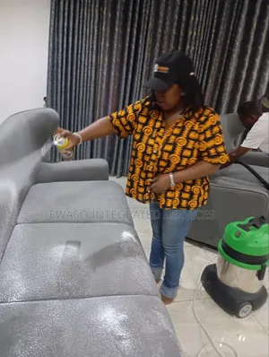Upholstery Deep Cleaning