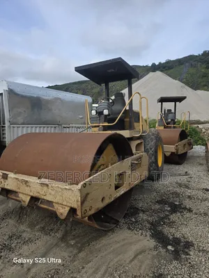Cat Cylinder Roller