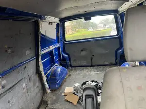 Volkswagen Transporter 2004 Blue
