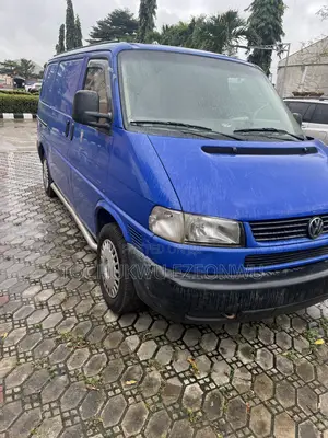 Volkswagen Transporter 2004 Blue