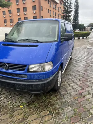 Volkswagen Transporter 2004 Blue