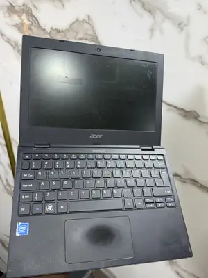 Laptop Acer TravelMate B113 4GB Intel SSD 60GB