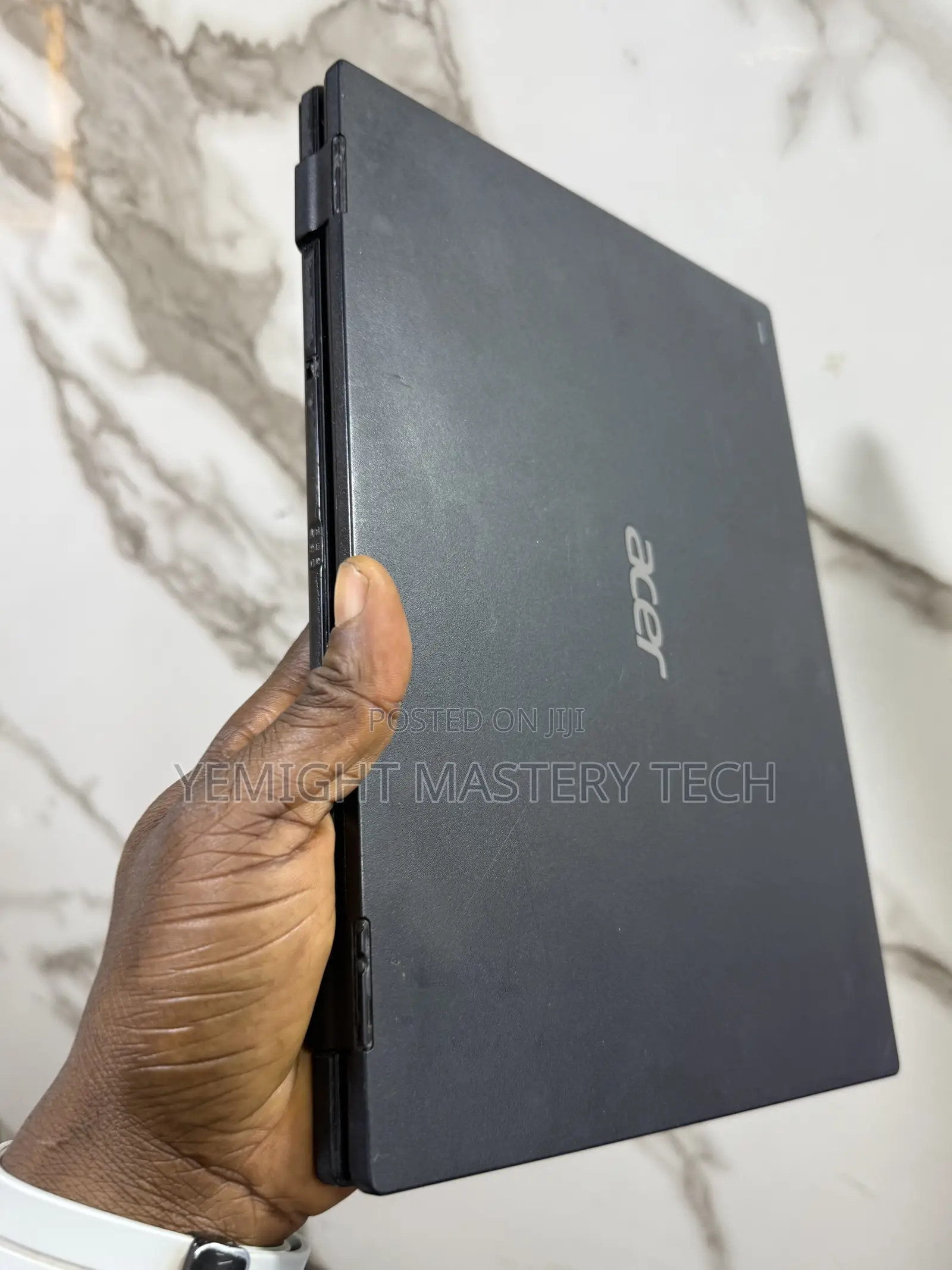 Laptop Acer TravelMate B113 4GB Intel SSD 60GB