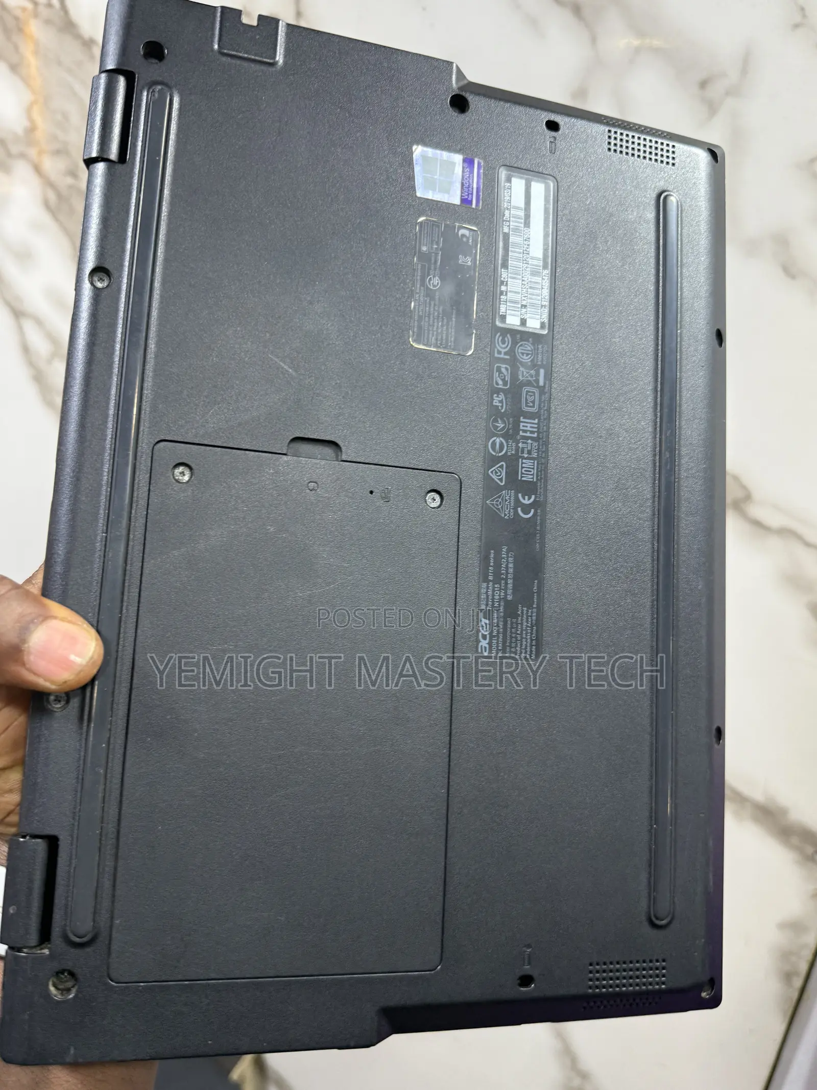 Laptop Acer TravelMate B113 4GB Intel SSD 60GB