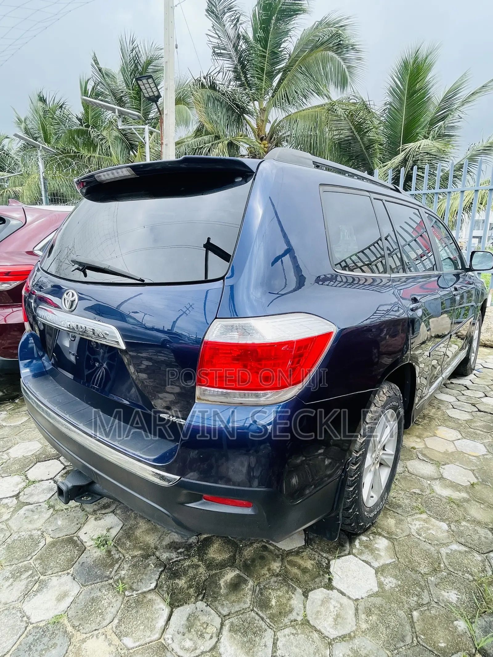 Toyota Highlander 2012 Blue