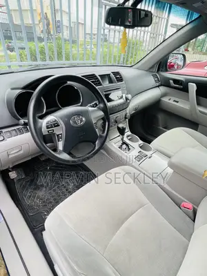 Toyota Highlander 2012 Blue