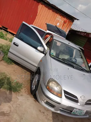 Nissan Almera 2005 Silver