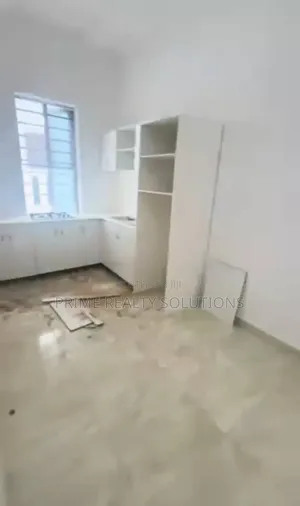Mini Flat in Lekki Phase 1 for rent