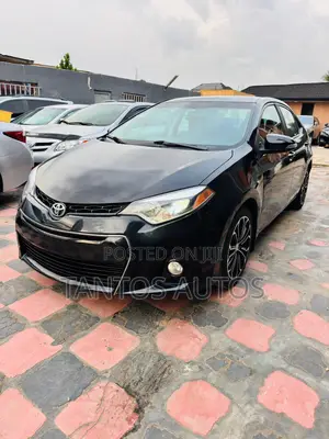 Toyota Corolla S w/Special Edition Pkg (1.8L 4cyl CVT) 2016 Black