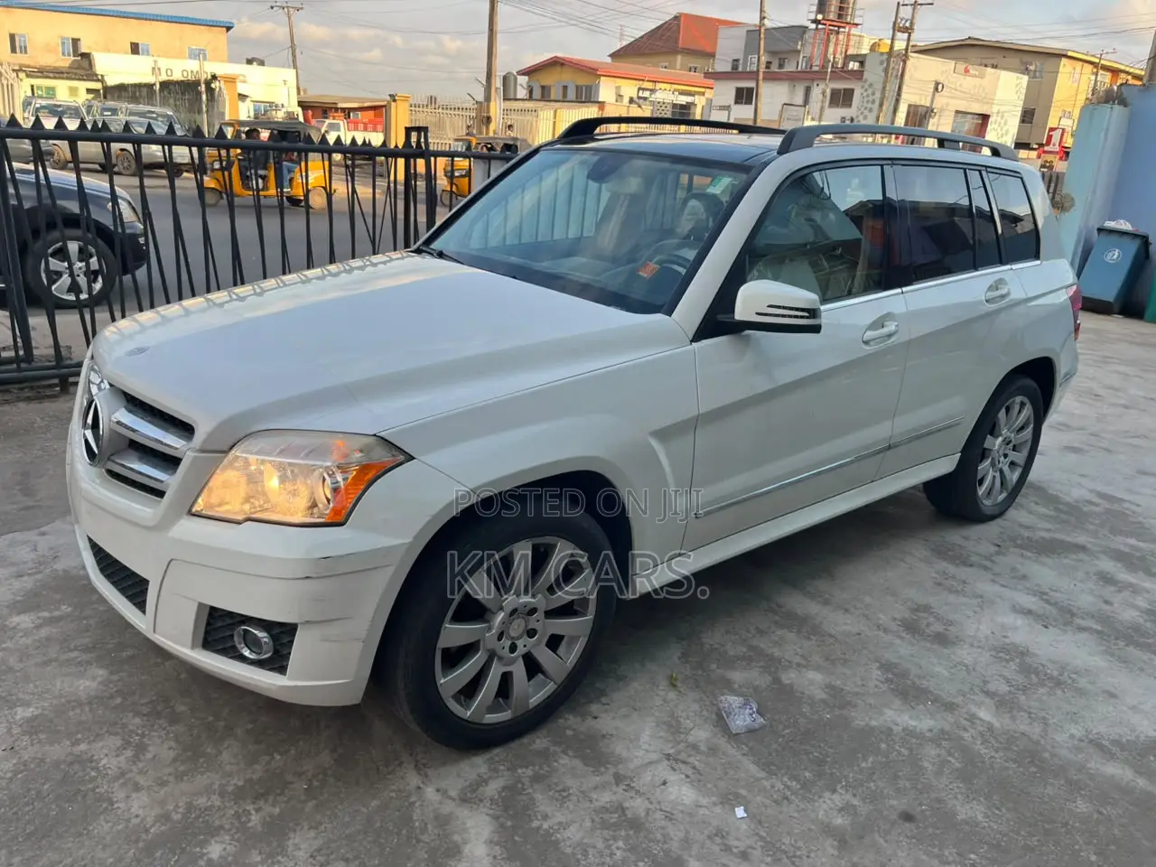 Mercedes-Benz GLK-Class 350 4MATIC 2011 White