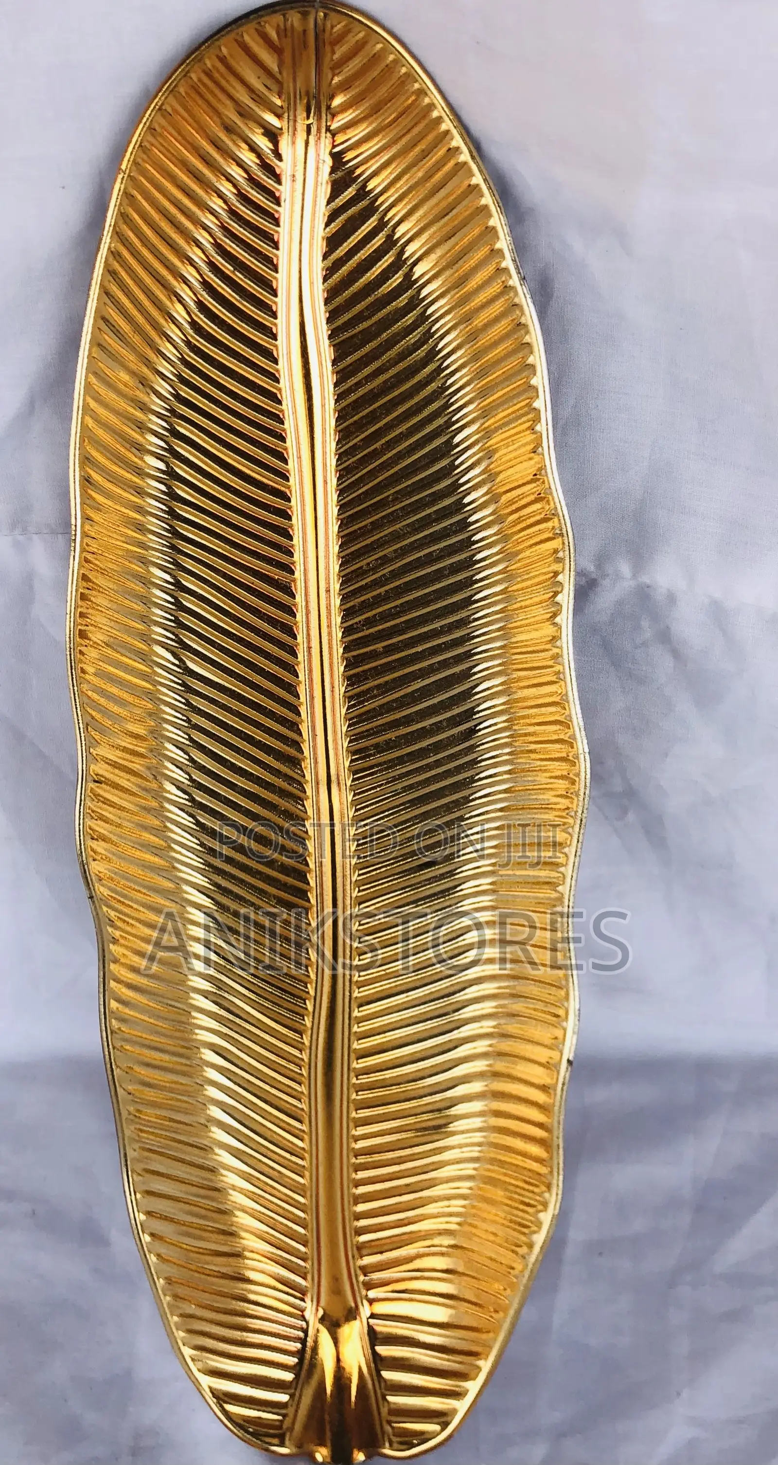 Plastic Curve Leaf Tray H081