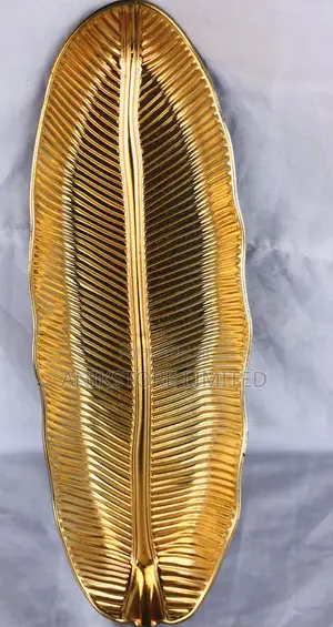 Plastic Curve Leaf Tray H081
