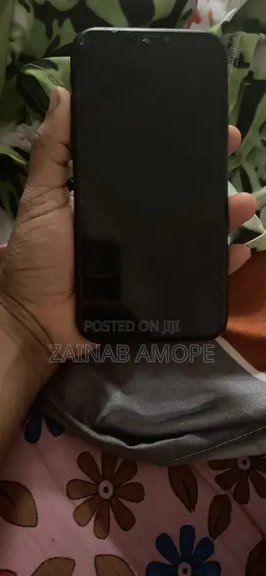 Apple iPhone XR 64 GB Black