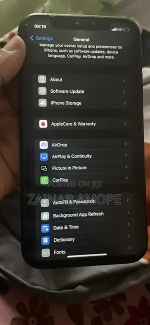 Apple iPhone XR 64 GB Black