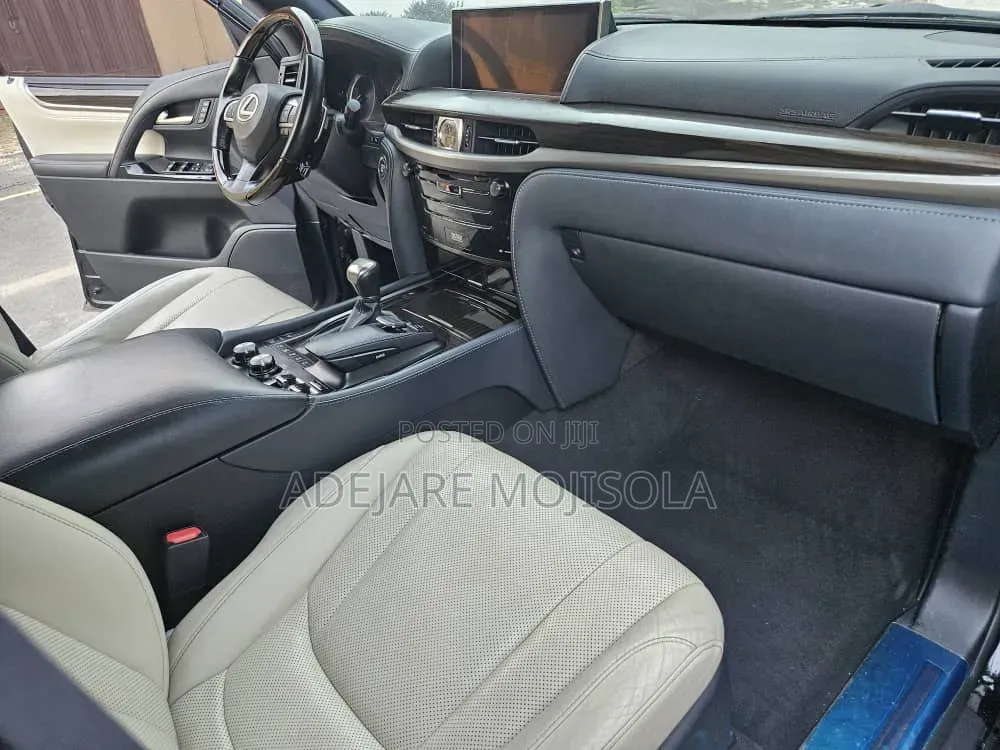 Lexus LX 2019 Black