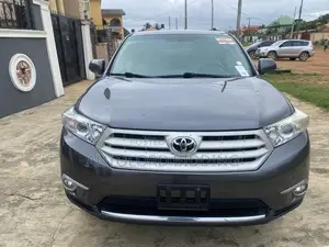 Toyota Highlander Limited 3.5l 4WD 2013 Gray