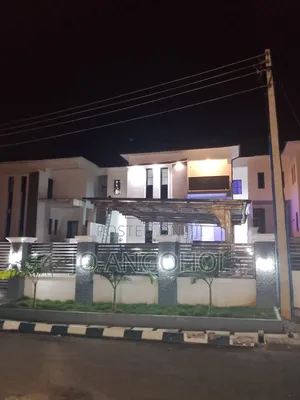 Furnished 4bdrm Duplex in Admiralty Estate for rent