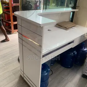 Office Luxury Shelf